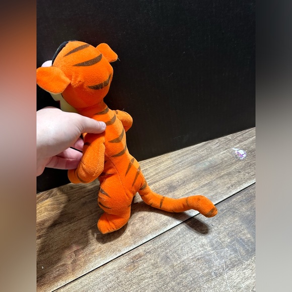 1990’s Tigger Disney Winnie the Pooh plush - Picture 6 of 12